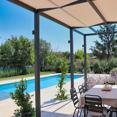 Pi בית נופש Brecevici