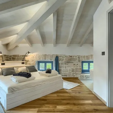 בית נופש Pi Brecevici